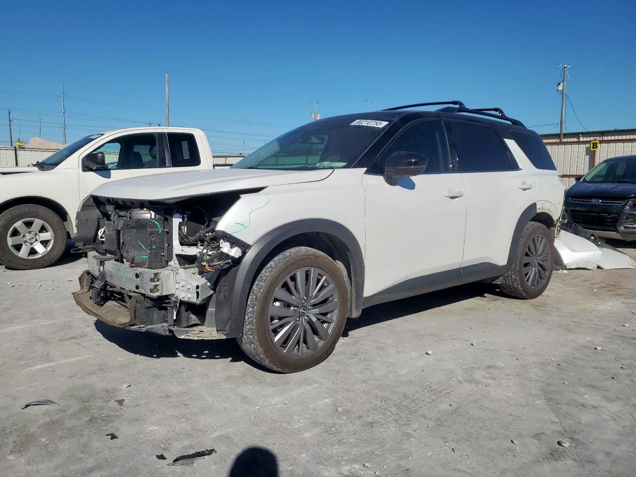 NISSAN PATHFINDER SL