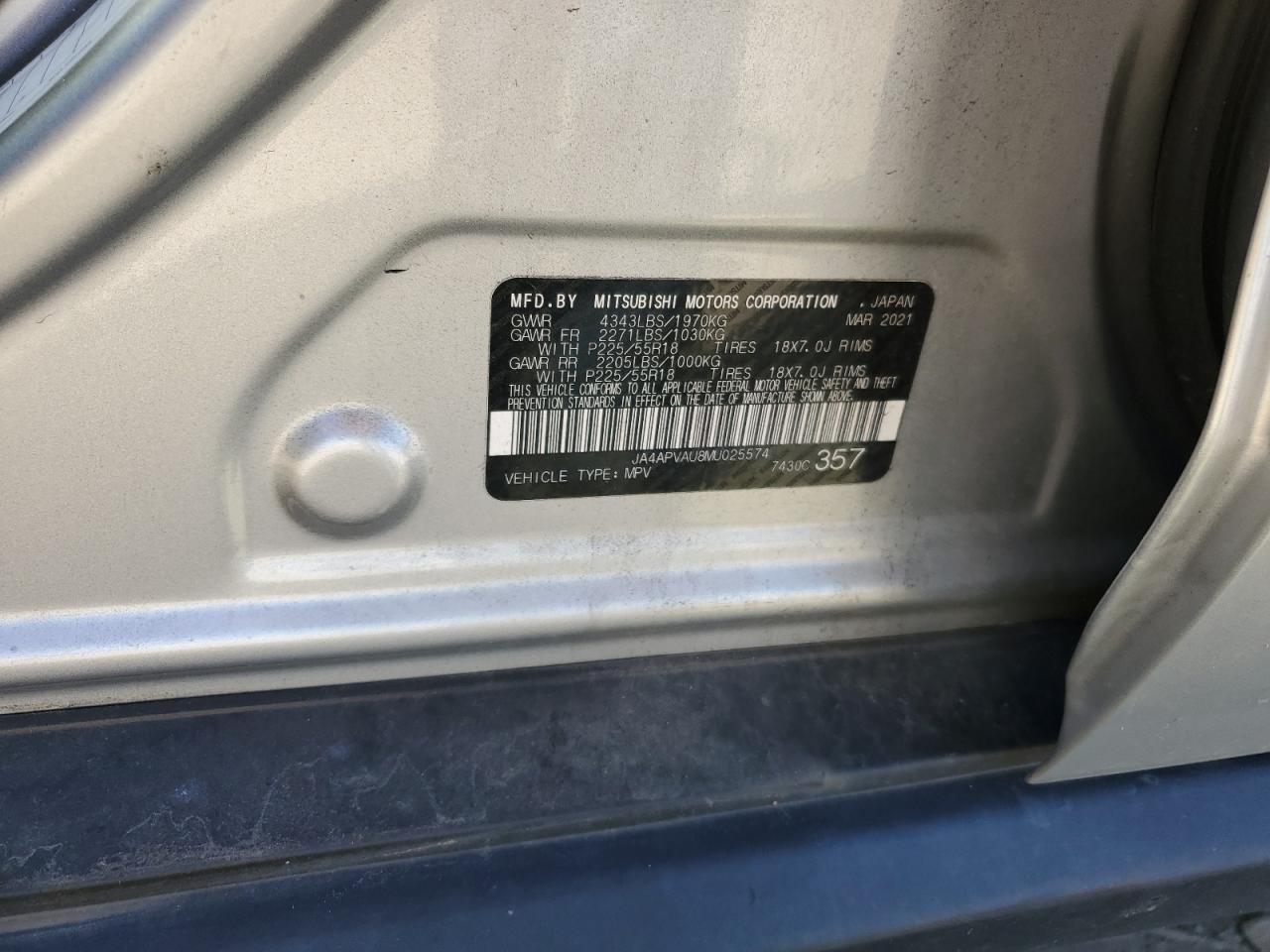 MITSUBISHI OUTLANDER SE