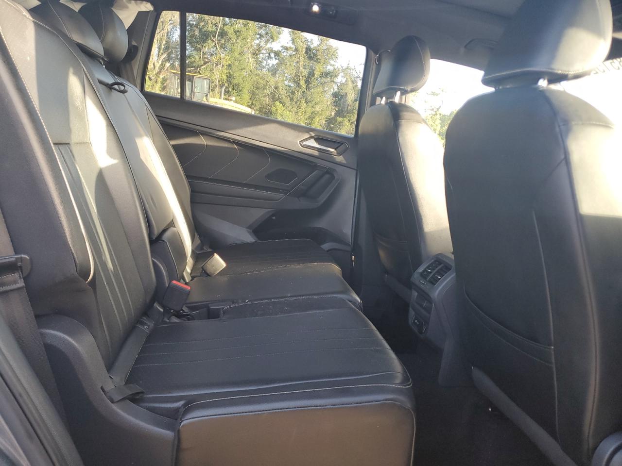 VOLKSWAGEN TIGUAN SE R-LINE BLACK