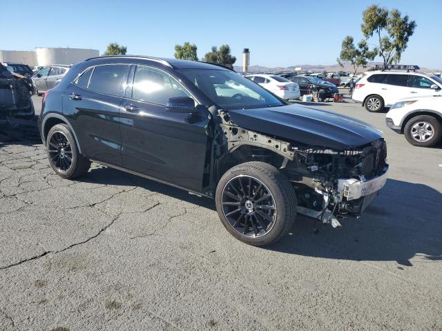 2019 MERCEDES-BENZ GLA 250 4MATIC WDCTG4GB8KU011986