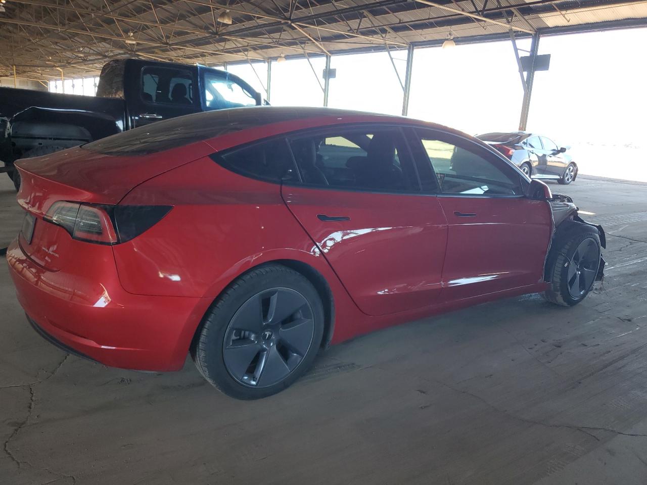 TESLA MODEL 3