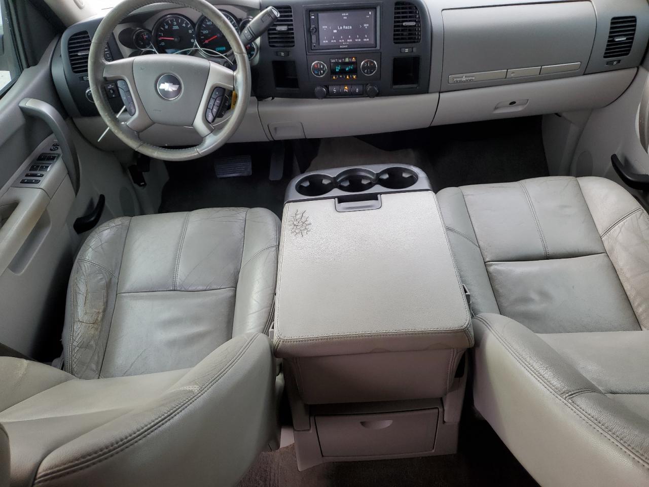 CHEVROLET SILVERADO C1500 LT