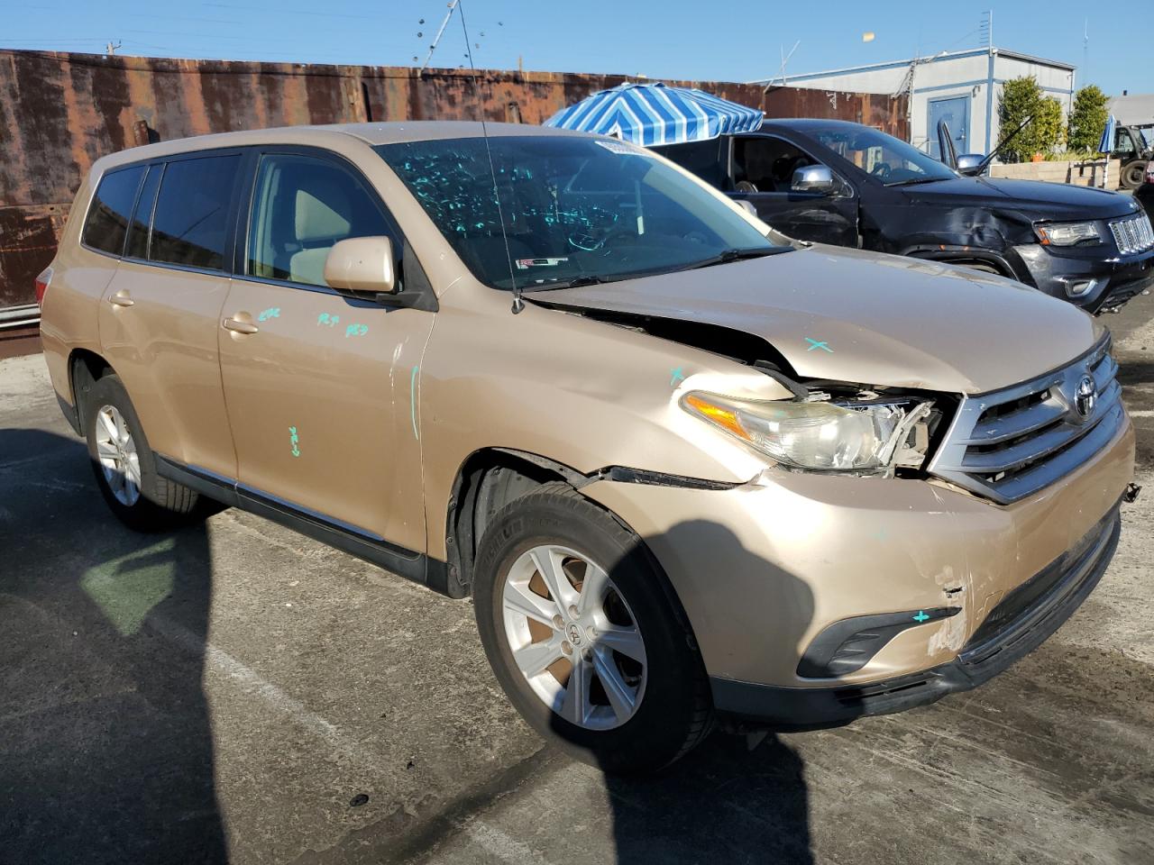 TOYOTA HIGHLANDER BASE