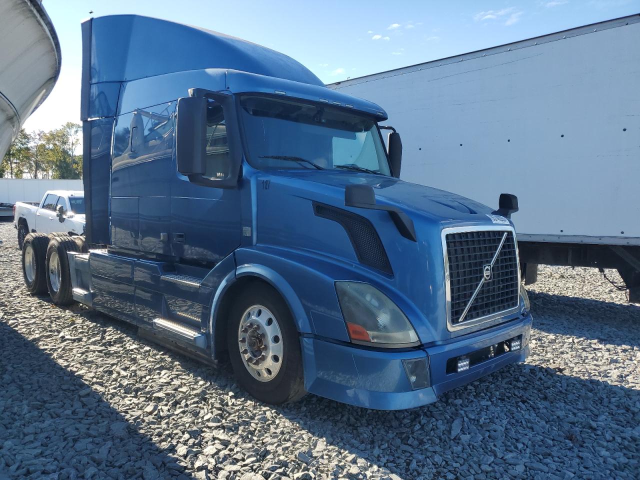 Lot #3264427449 2013 VOLVO VN VNL
