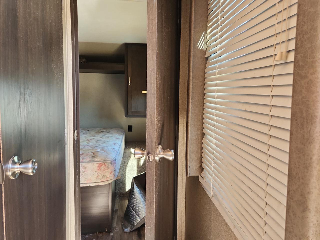 Lot #3287359987 2018 KEYSTONE SPRINGDALE