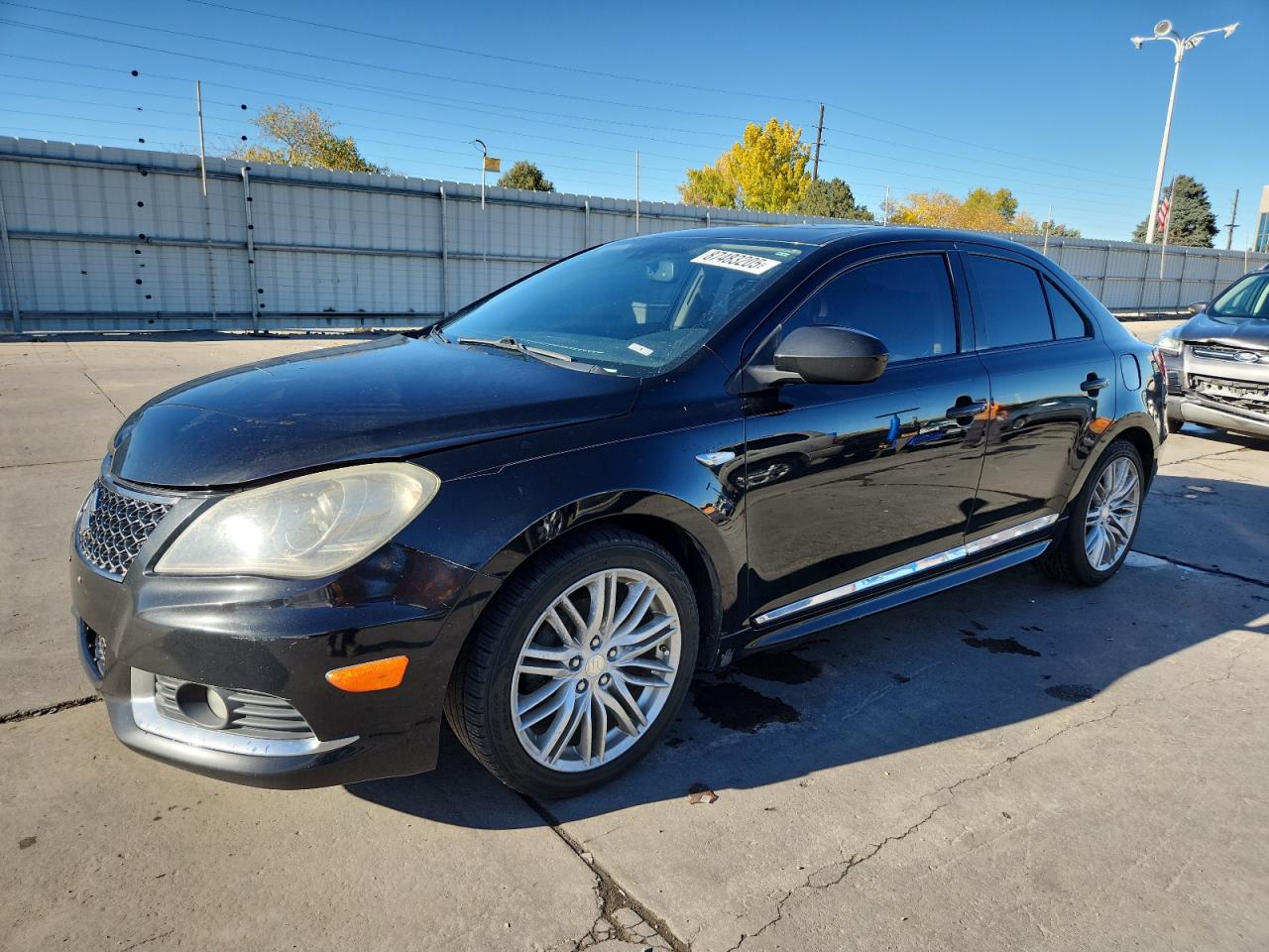 SUZUKI KIZASHI SPORT SLS