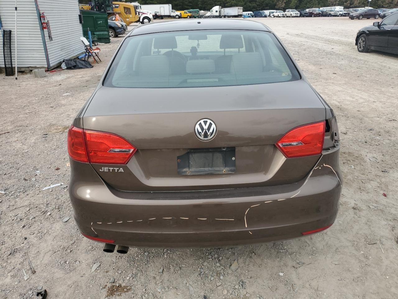 VOLKSWAGEN JETTA BASE