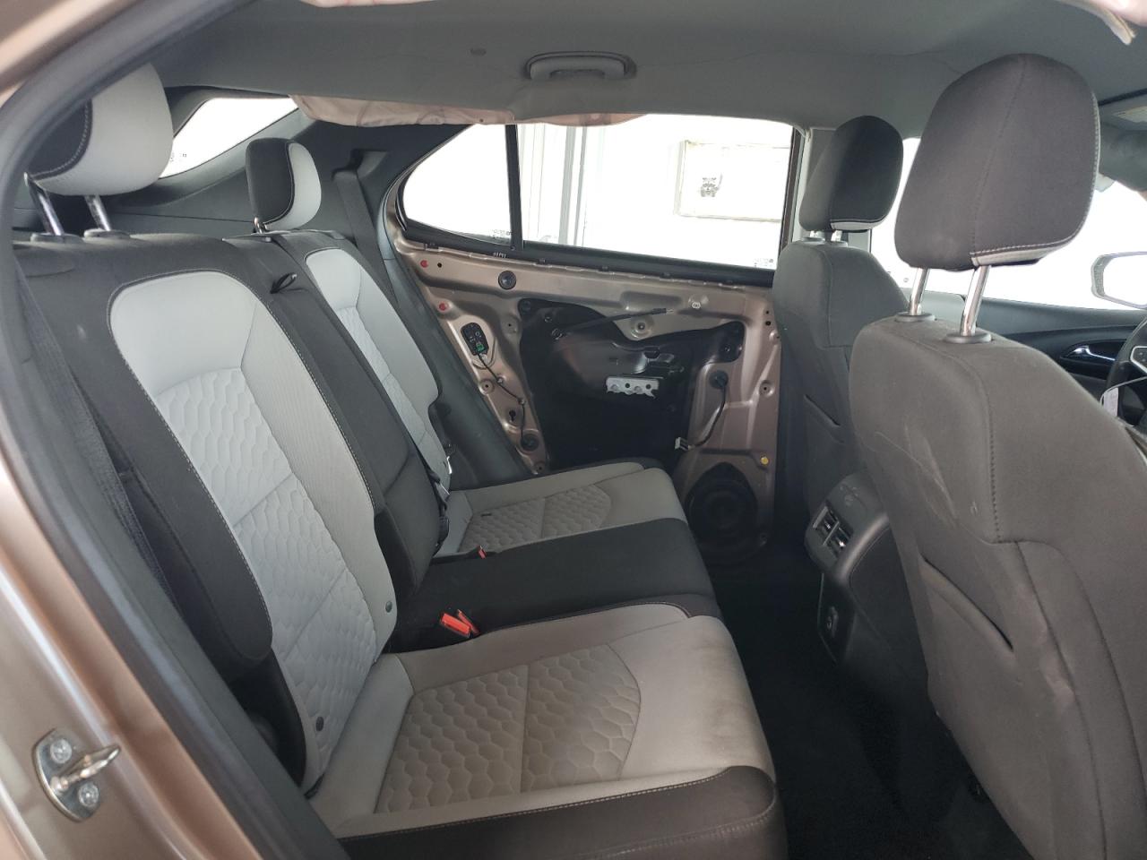 CHEVROLET EQUINOX LS