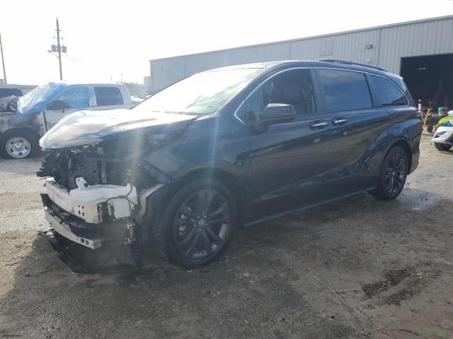 2022 TOYOTA SIENNA XSE 5TDXRKEC8NS124833