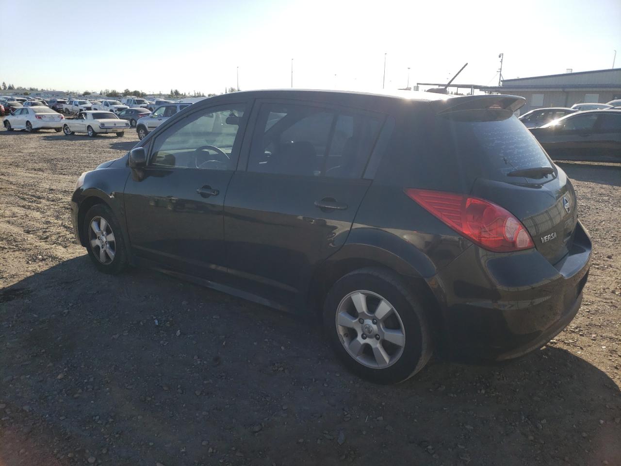 NISSAN VERSA S