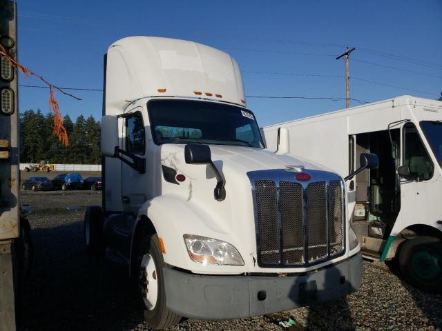 Global Auto Auctions: 2016 PETERBILT 579