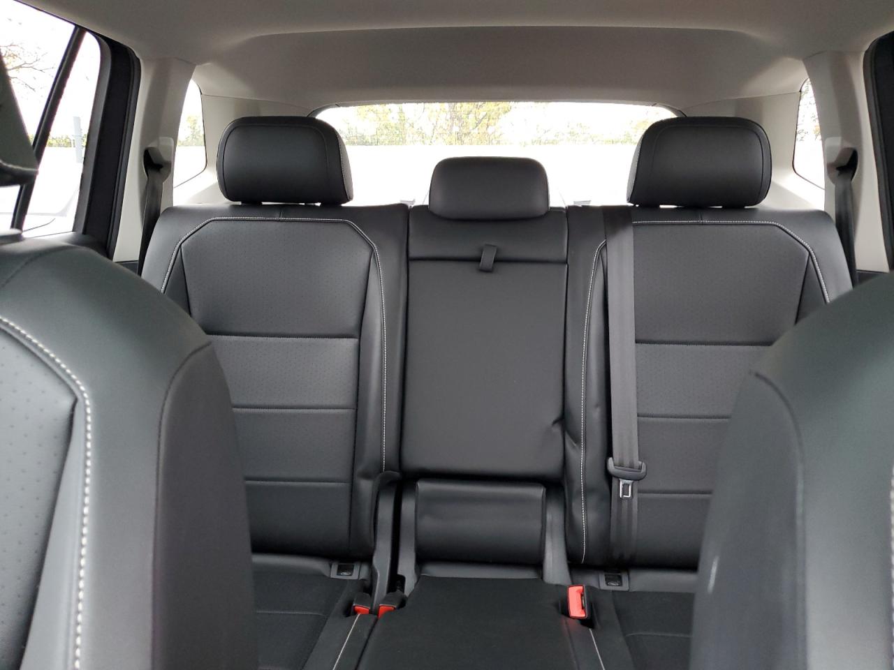 VOLKSWAGEN TIGUAN SE