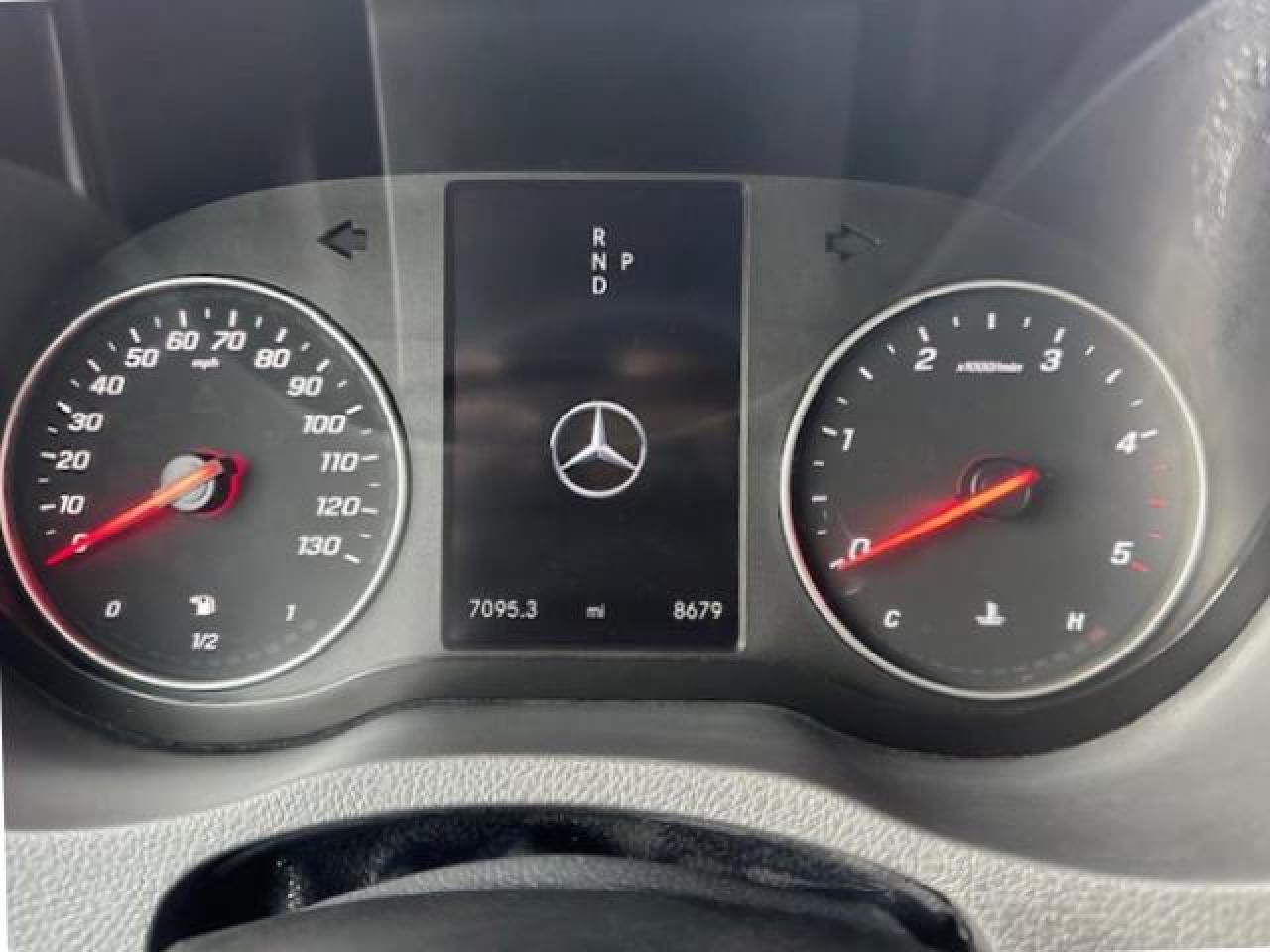 MERCEDES-BENZ SPRINTER 2500