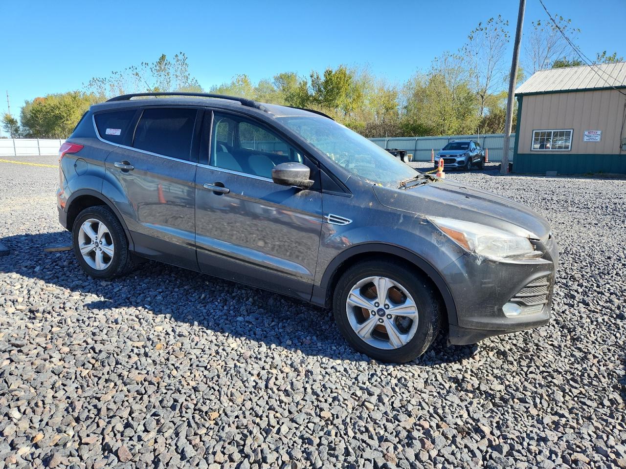 FORD ESCAPE SE