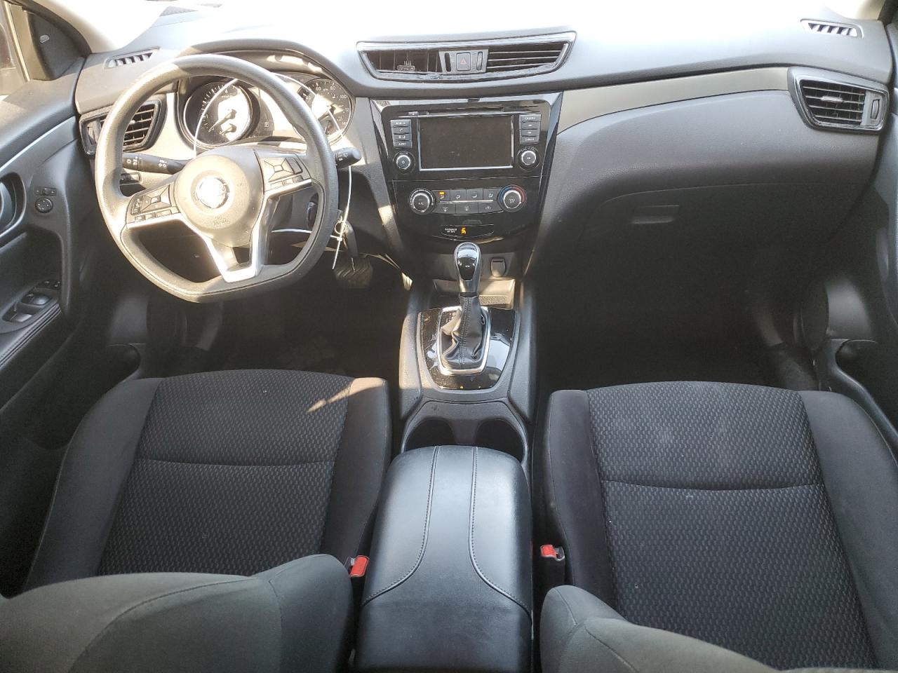 NISSAN ROGUE SPORT S