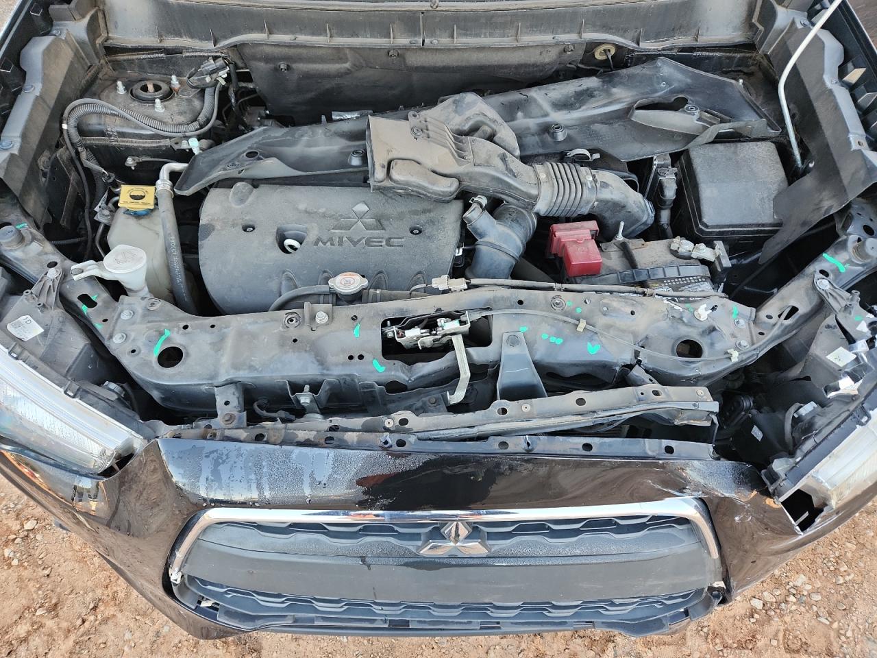 MITSUBISHI OUTLANDER ES