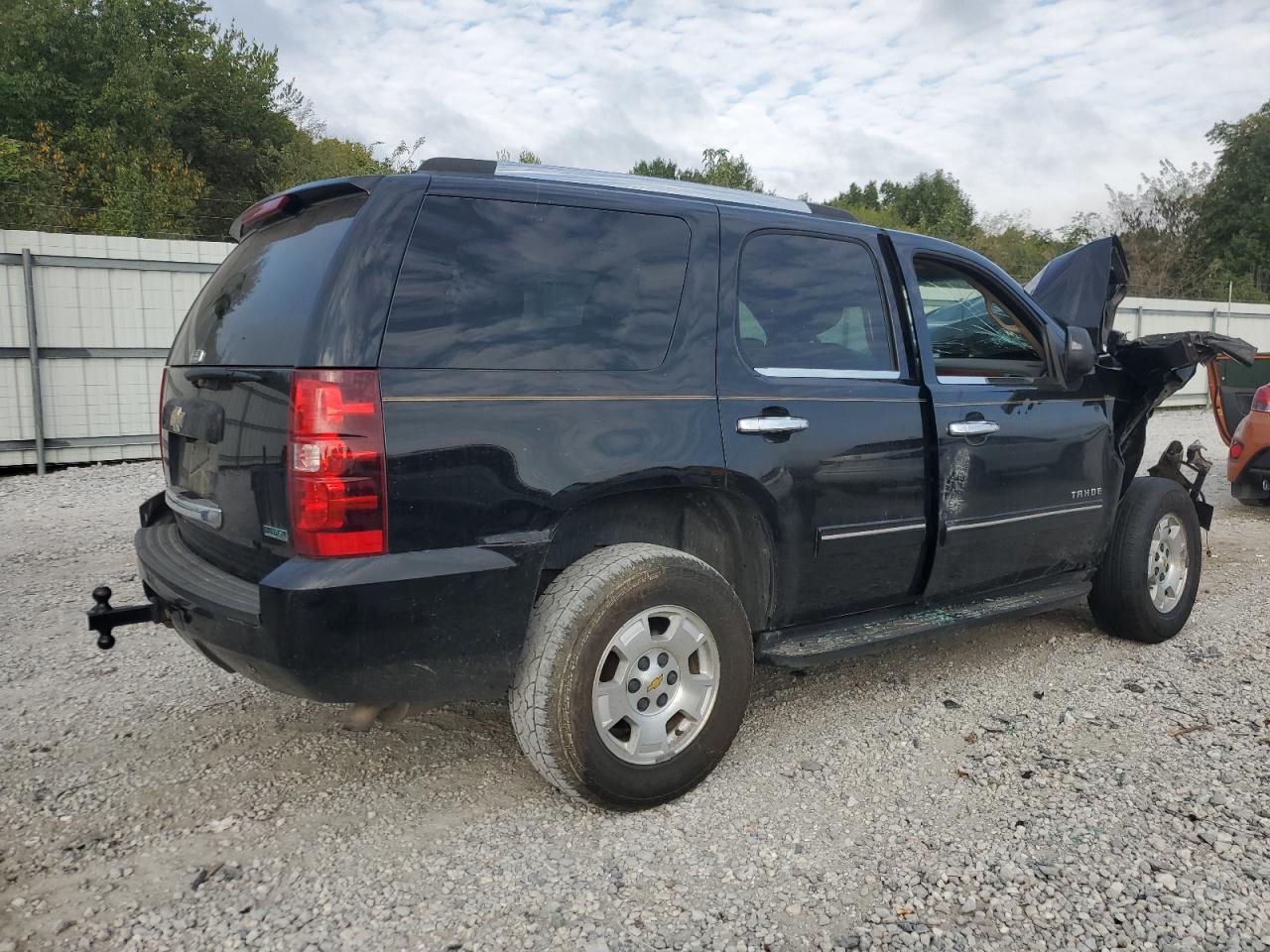 CHEVROLET TAHOE K1500 LS