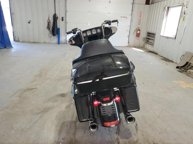 2016 HARLEY-DAVIDSON FLHX STREET GLIDE 1HD1KBM11GB647775