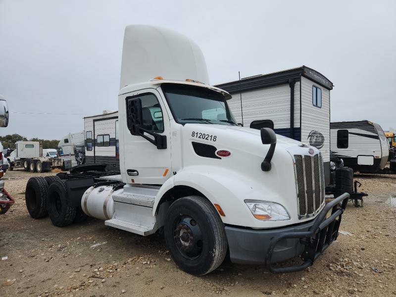 PETERBILT TRACTOR 579