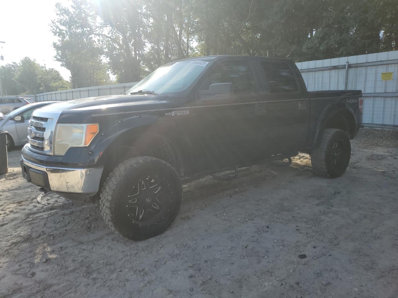 FORD F-150 SUPERCREW