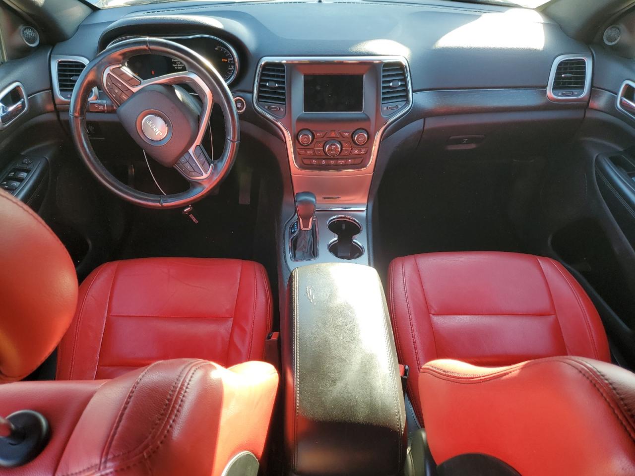 JEEP GRAND CHEROKEE LAREDO