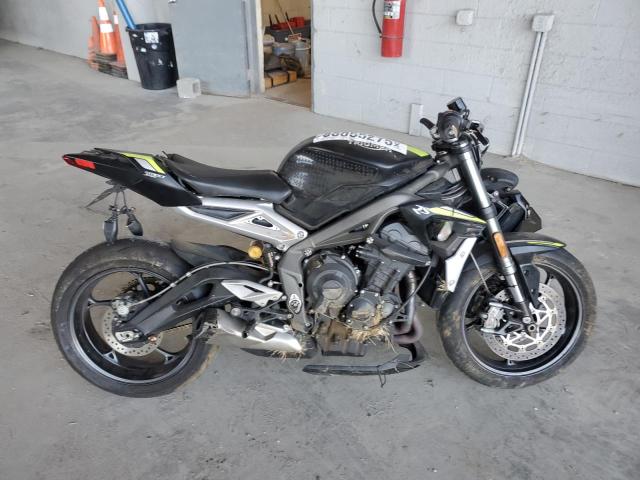 Global Auto Auctions: 2022 TRIUMPH MOTORCYCLE STREET TRIPLE