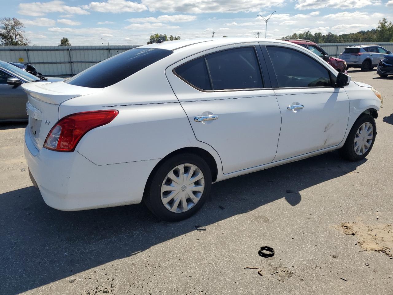 NISSAN VERSA S