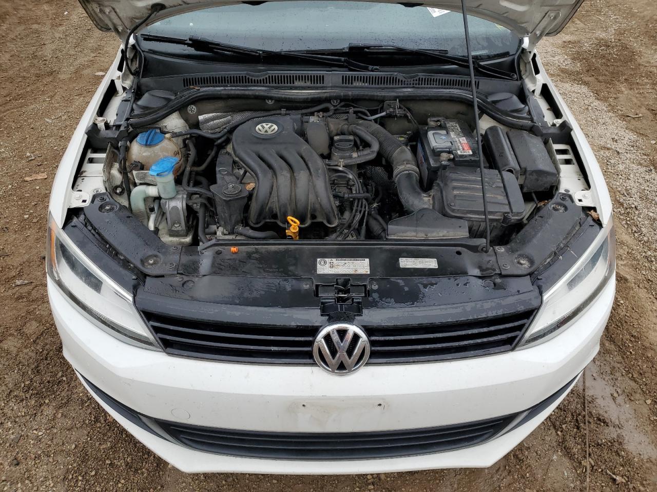 VOLKSWAGEN JETTA BASE