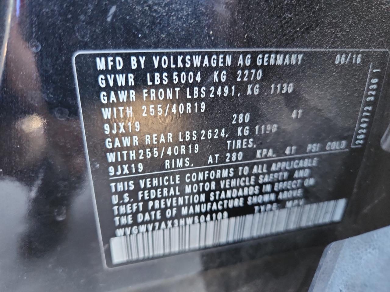 VOLKSWAGEN TIGUAN SEL