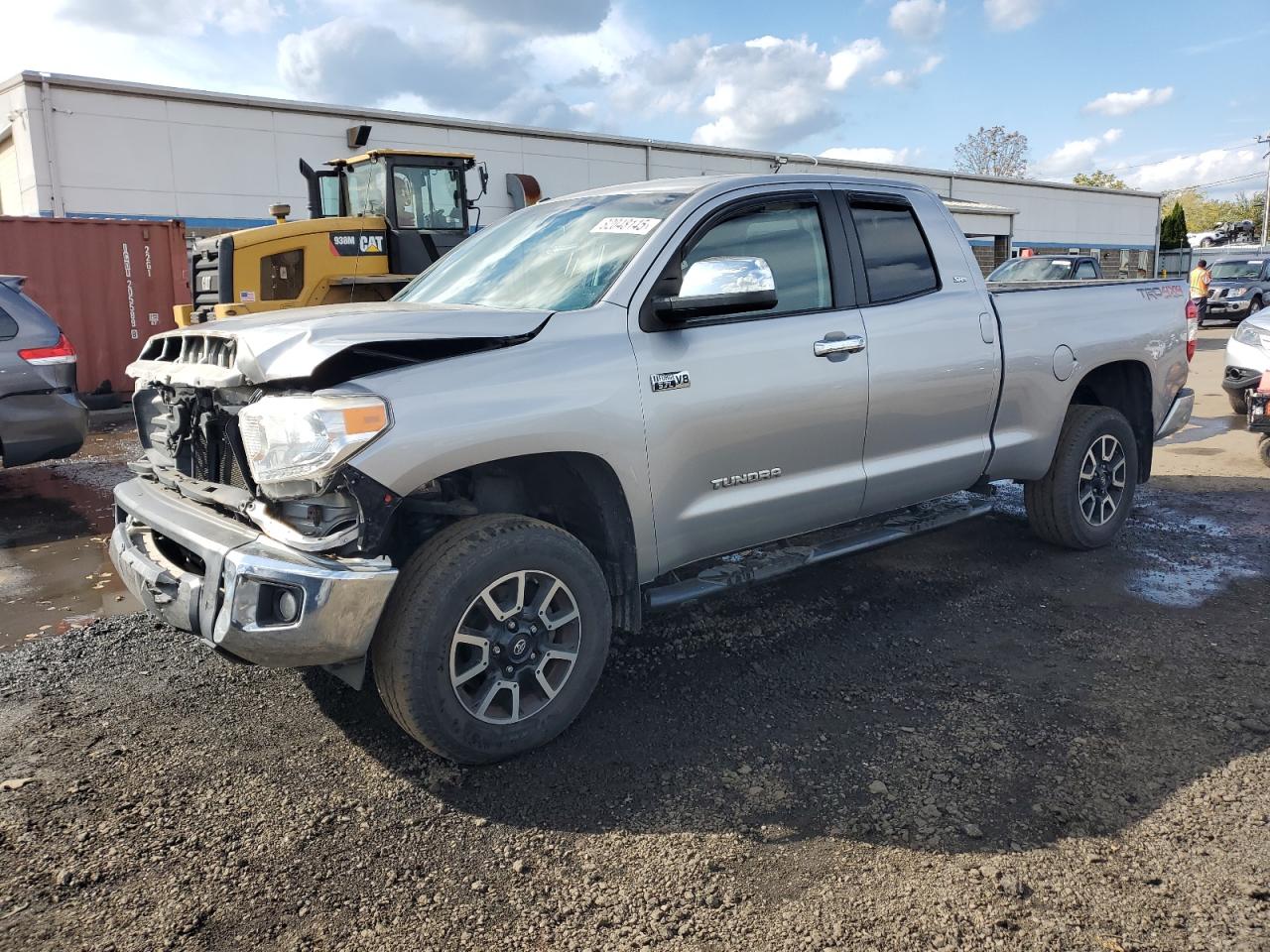 TOYOTA TUNDRA DOUBLE CAB SR
