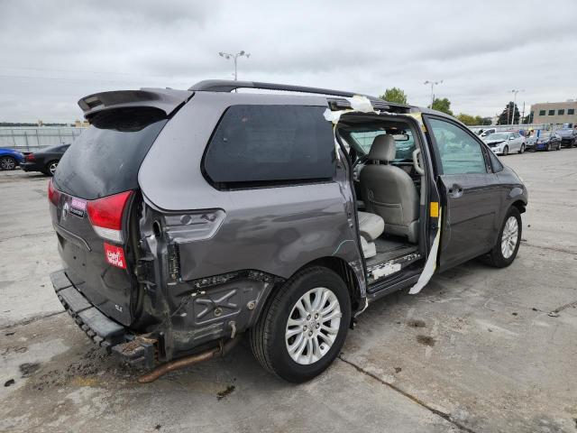 2012 TOYOTA SIENNA XLE #3285014936