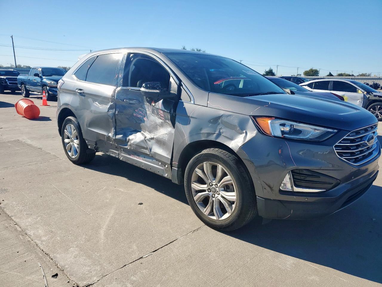 FORD EDGE TITANIUM