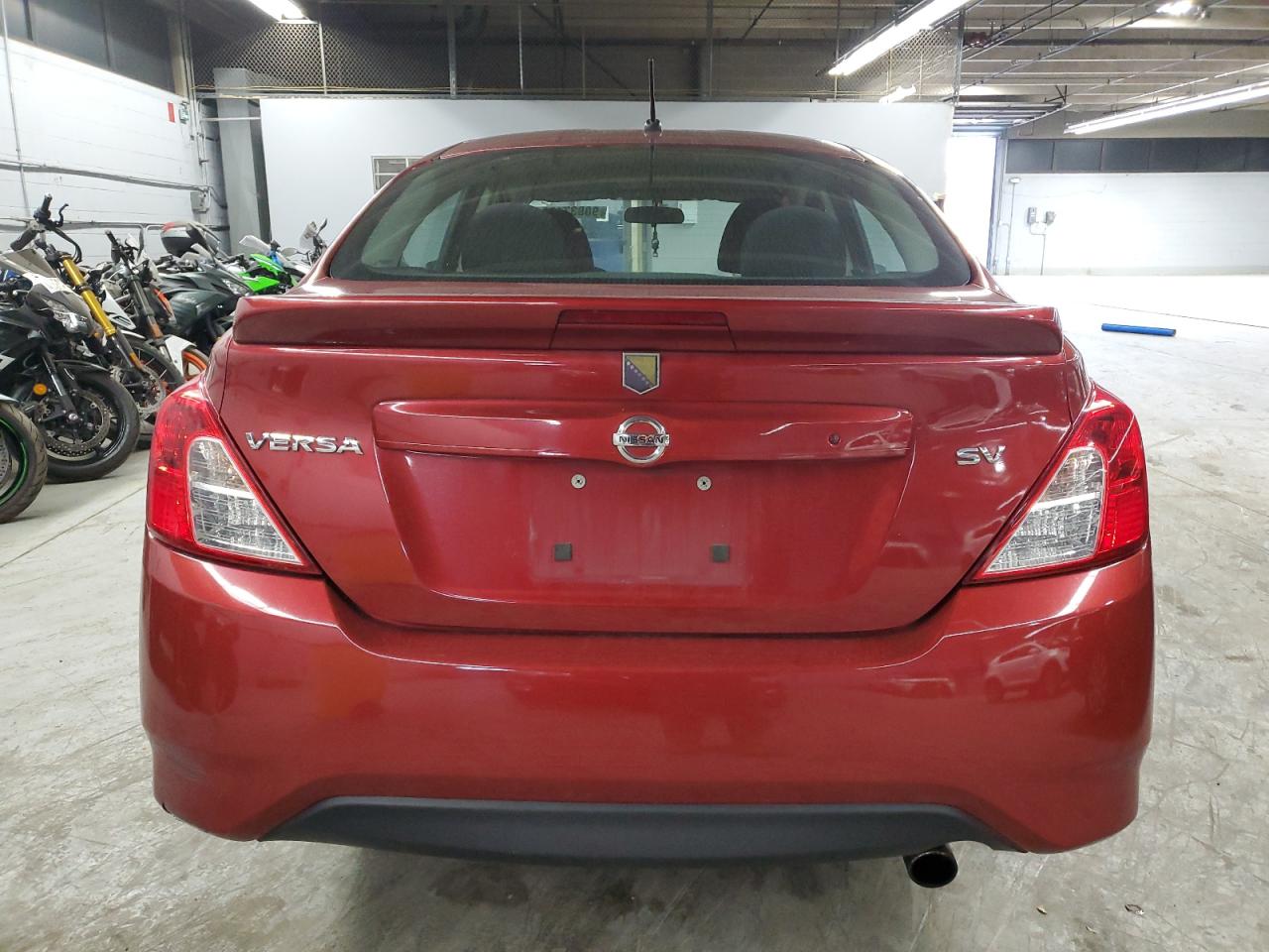 NISSAN VERSA S