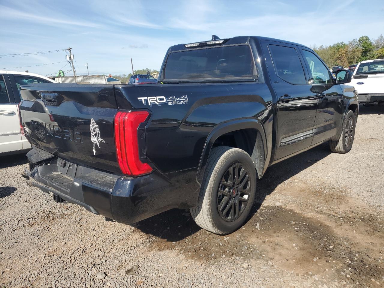 TOYOTA TUNDRA CREWMAX SR