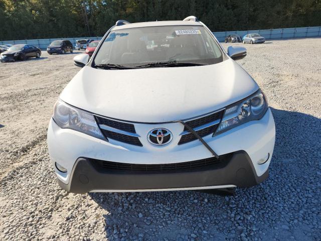 2015 TOYOTA RAV4 XLE - JTMRFREV6FD154843