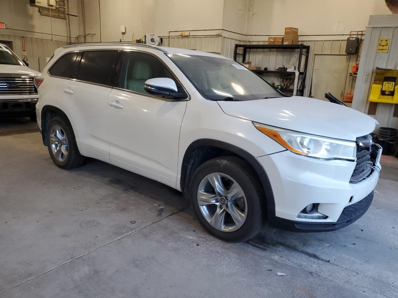 TOYOTA HIGHLANDER LIMITED