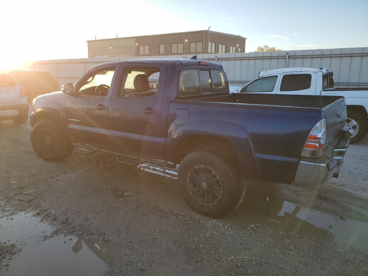 TOYOTA TACOMA DOUBLE CAB