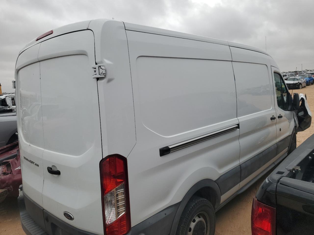 FORD TRANSIT T-250