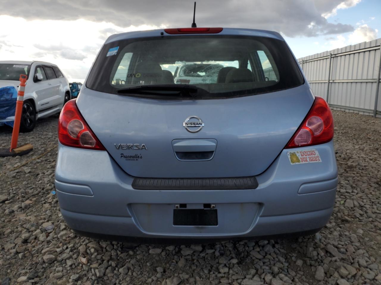 NISSAN VERSA S