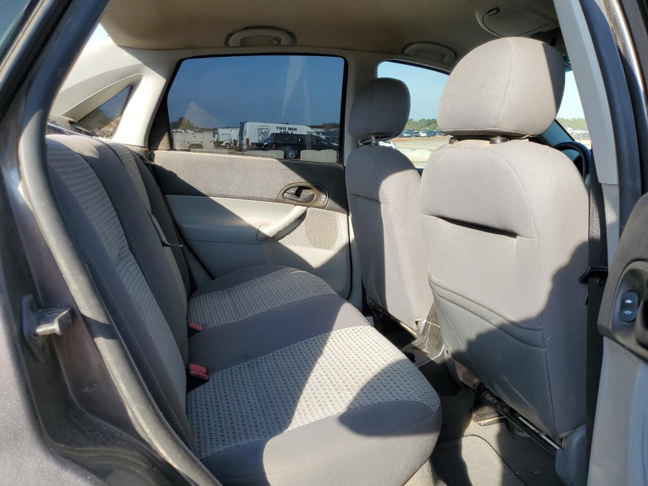 Lot #3292449692 2006 FORD FOCUS ZX4