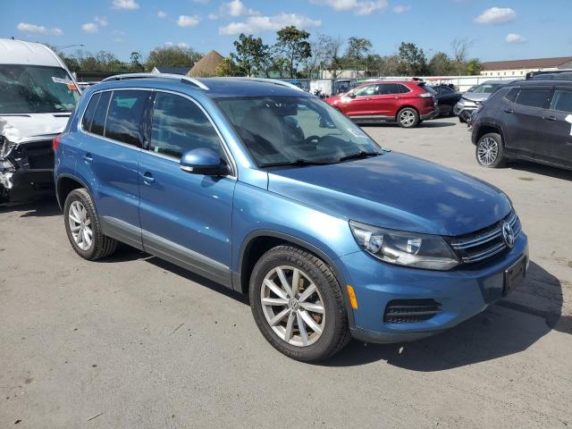 2017 VOLKSWAGEN TIGUAN WOL WVGSV7AX1HK031168