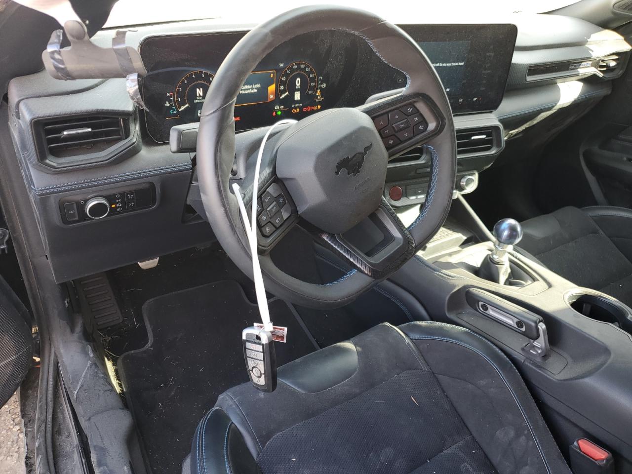 FORD MUSTANG DARK HORSE