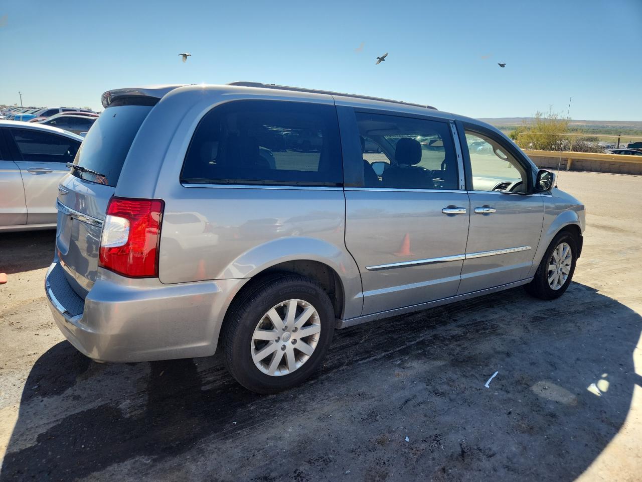 CHRYSLER TOWN & COUNTRY TOURING
