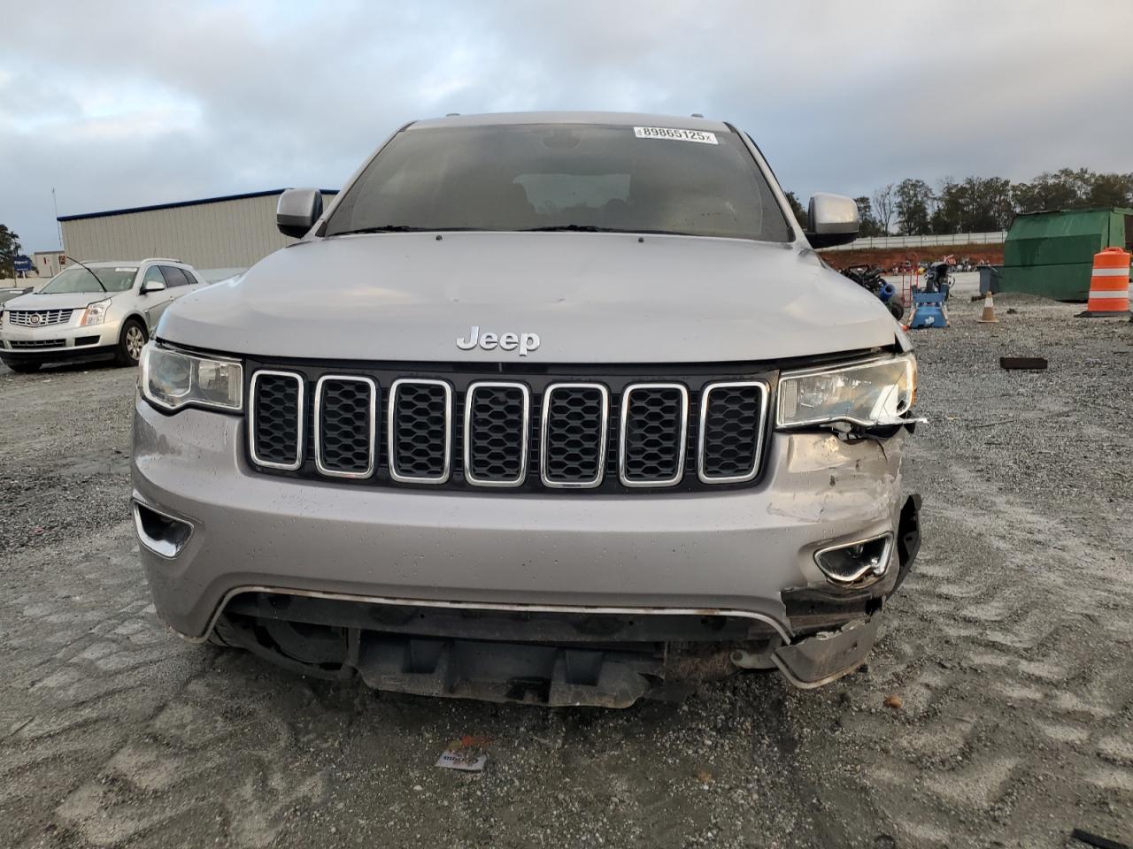 JEEP GRAND CHEROKEE LAREDO