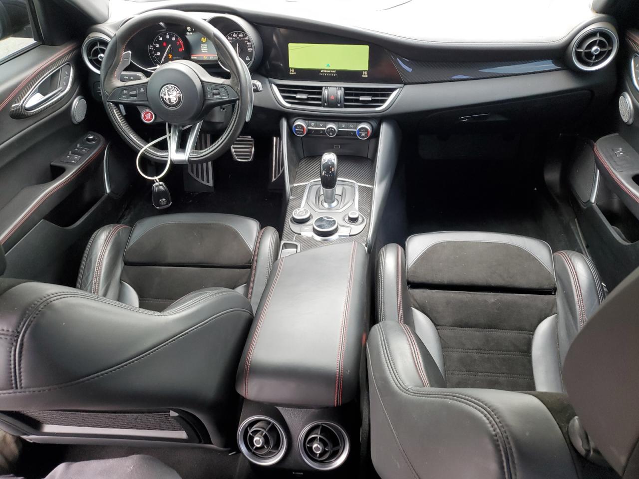 ALFA ROMEO GIULIA QUADRIFOGLIO