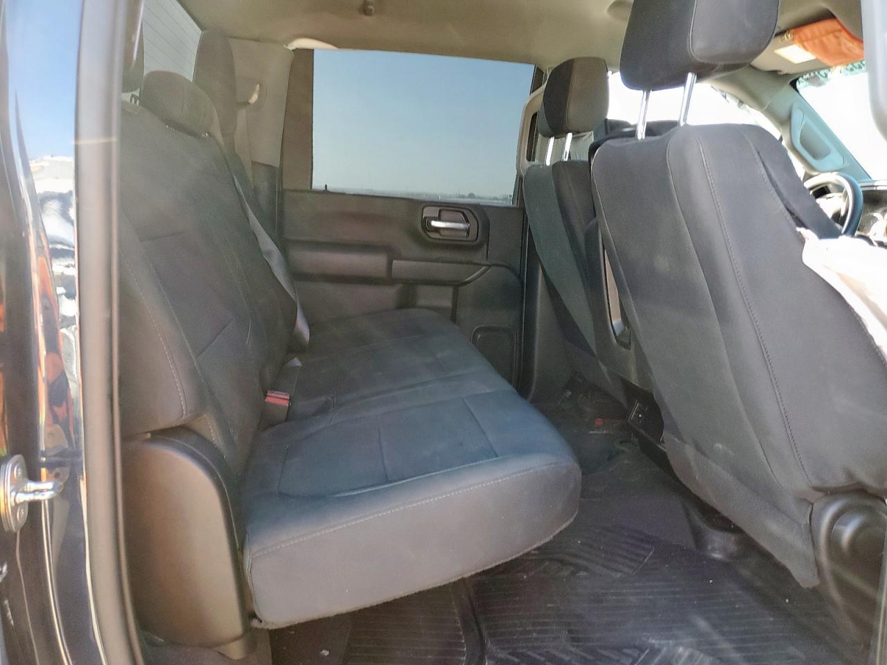 CHEVROLET SILVERADO K2500 CUSTOM