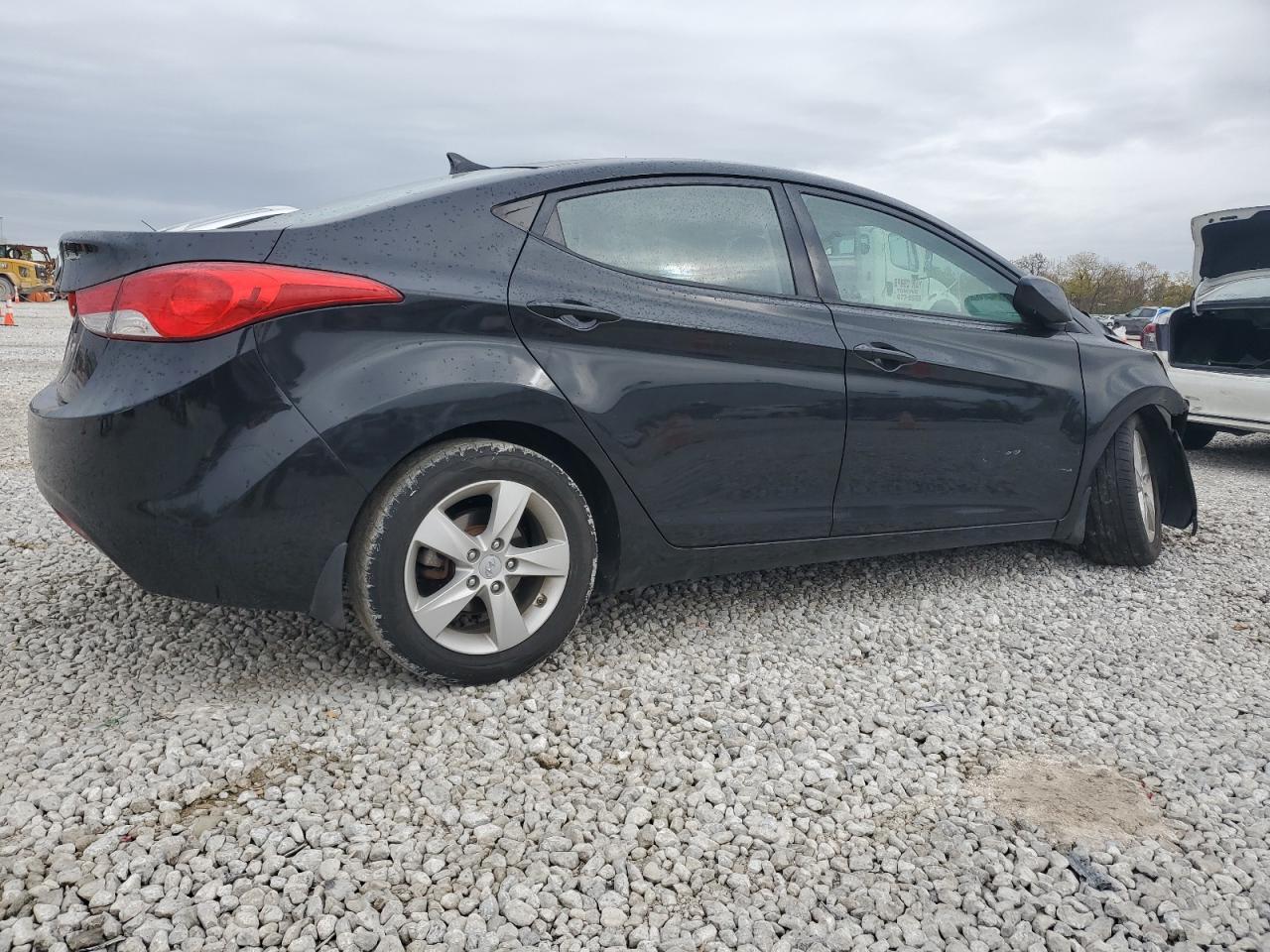 HYUNDAI ELANTRA GLS