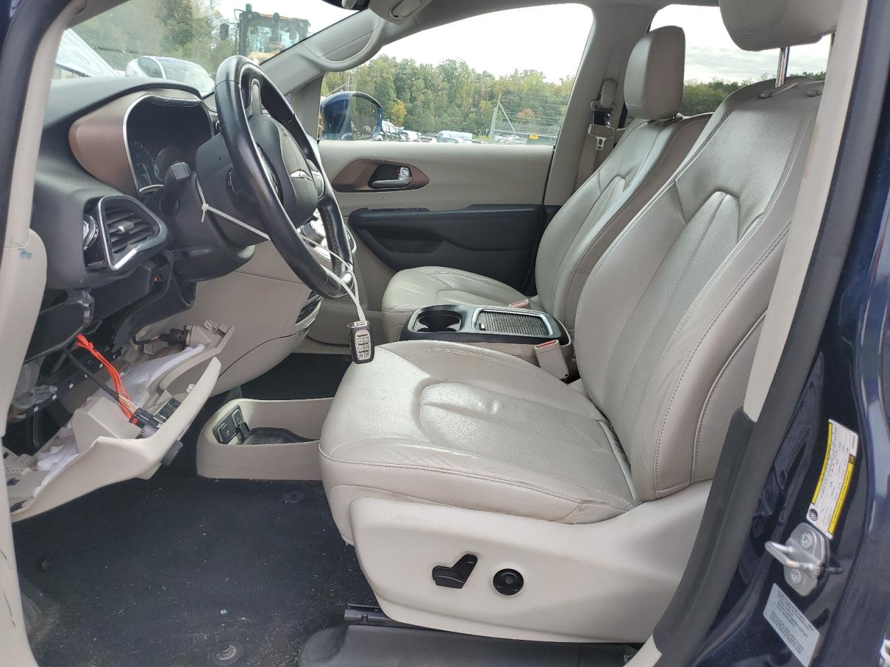 CHRYSLER PACIFICA TOURING L PLUS