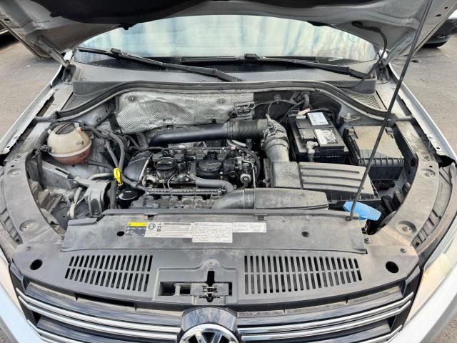 2016 VOLKSWAGEN TIGUAN S WVGAV7AX1GW027706