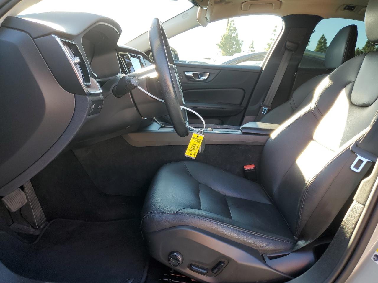 VOLVO S60 T5 R-DESIGN